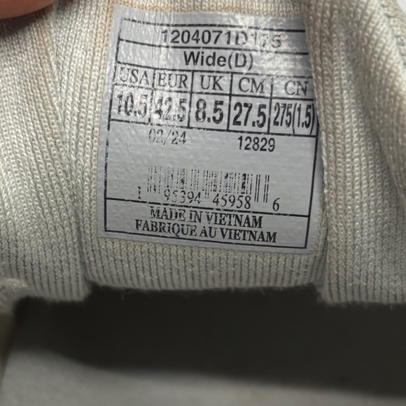 Brooks Women's Ghost 16 Running Shoes size 10.5 wide - Picture 12 of 12